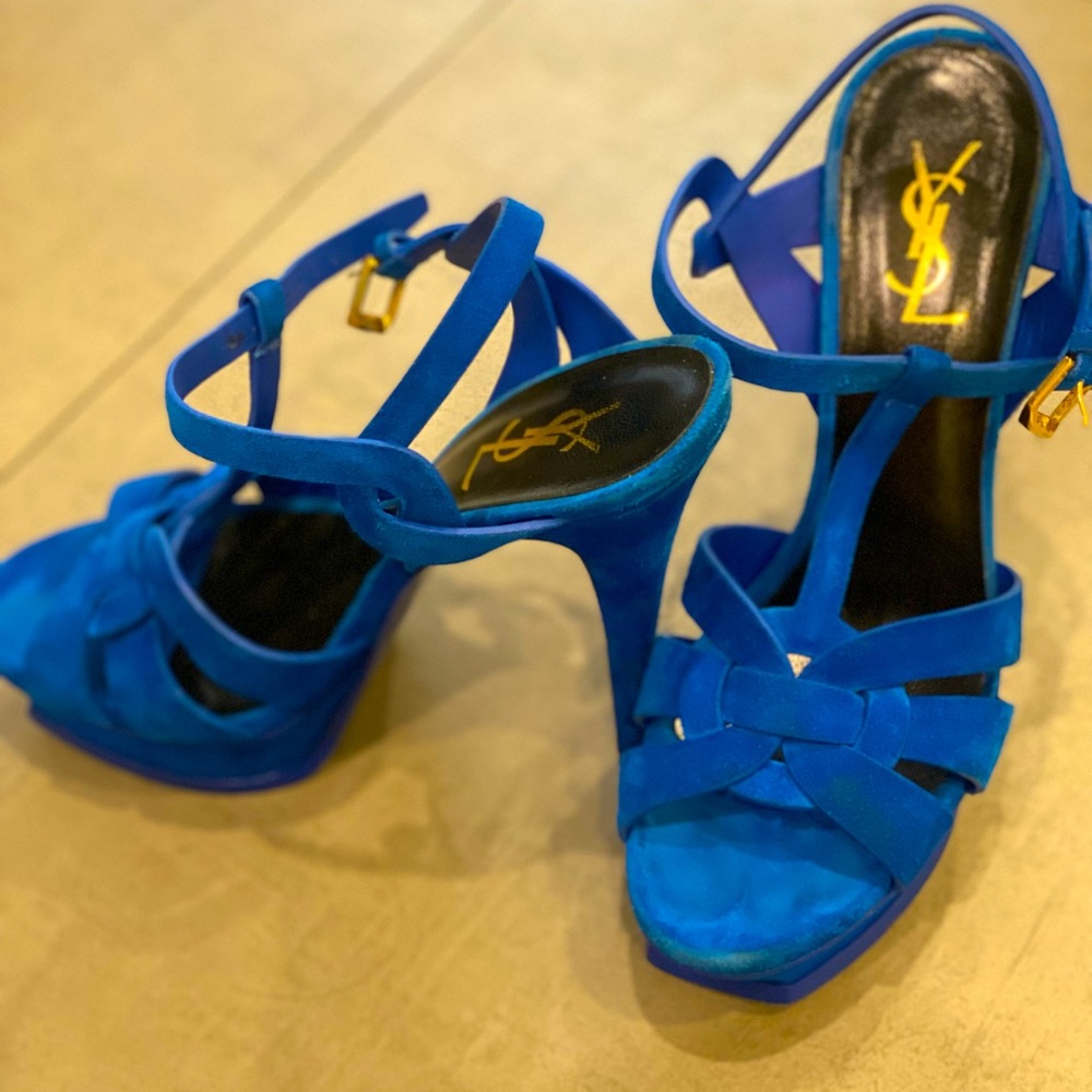 I worn this shoes only once.